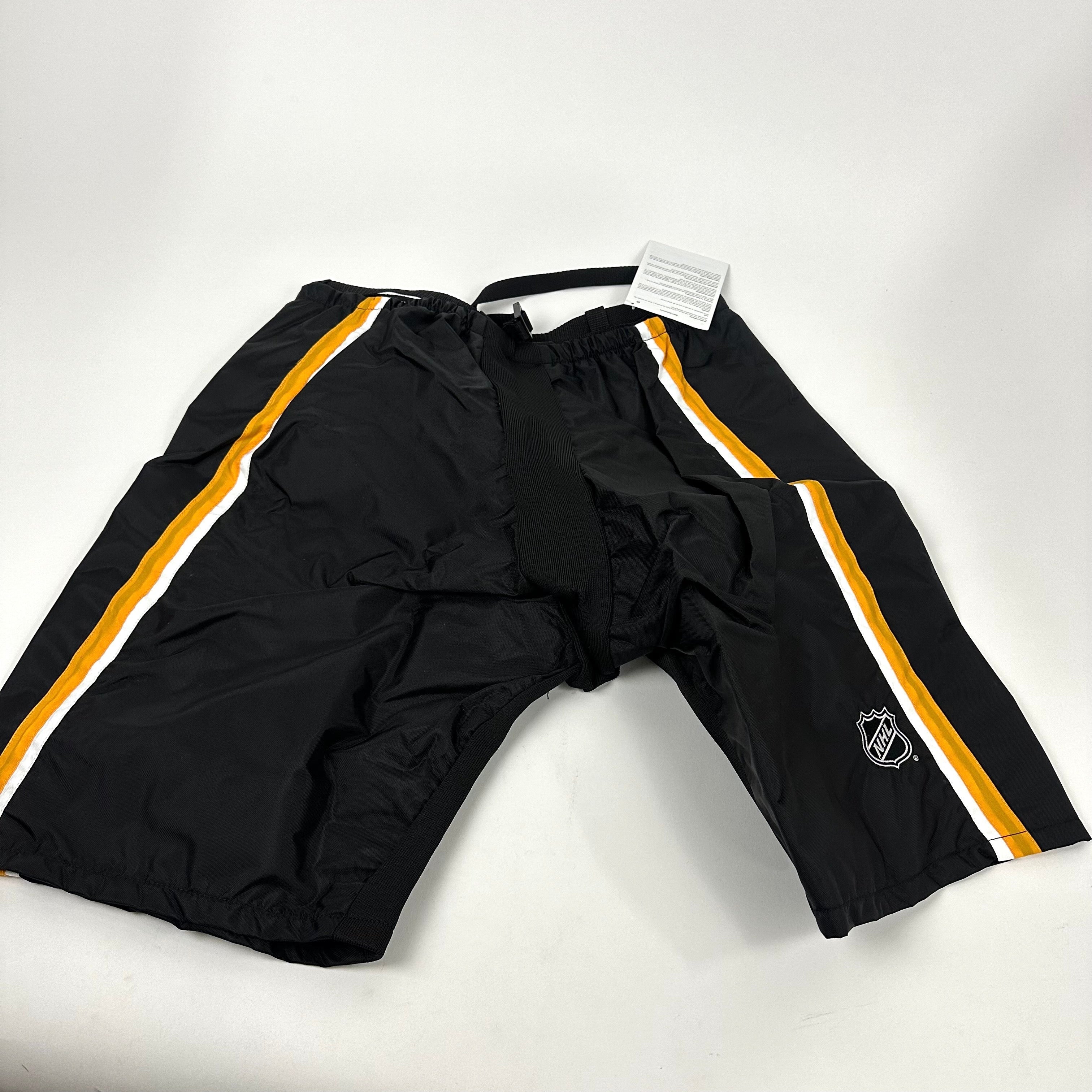 Brand New Black Calgary Flames PP10c Shell - XL - Top Flight Hockey