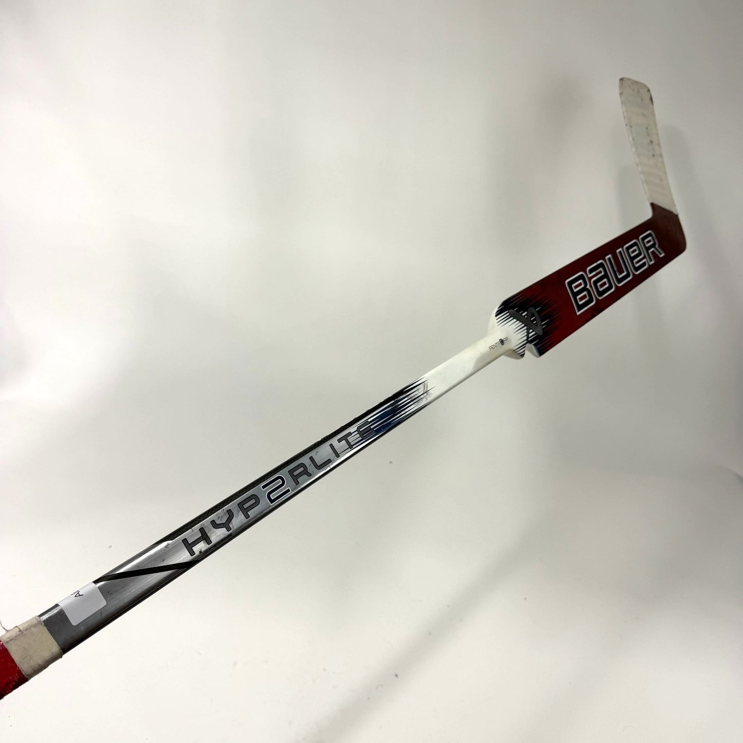 Used Regular Red/White/Navy Bauer Vapor Hyperlite 2 Goalie Stick | 26" Paddle P34 Curve | AB709