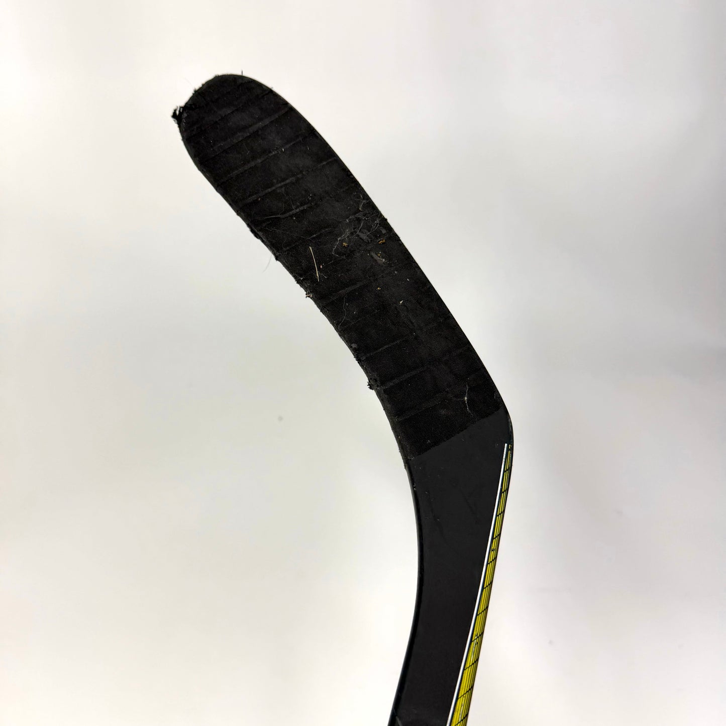 Used Left CCM Super Tacks 2.0 | 95 Flex P15 Curve Grip | R167