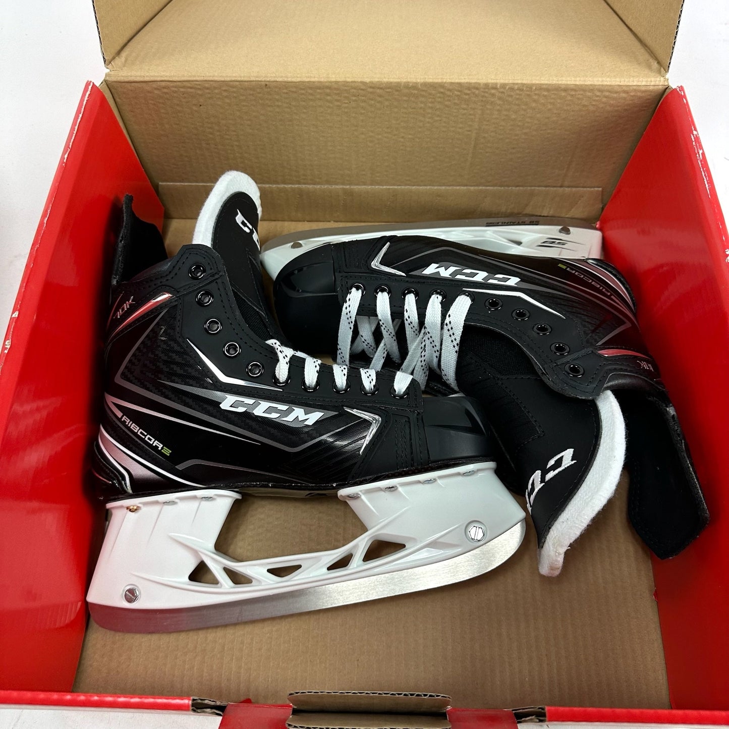 New CCM Ribcor 70K Skates | Size 6.5 | M362