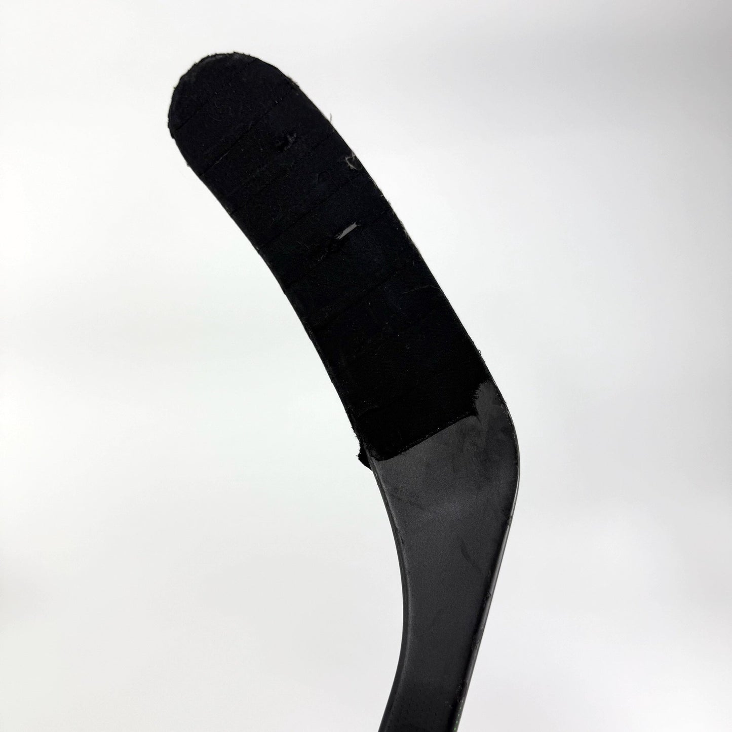 Used Left CCM Ribcor Trigger 5 Pro | 90 Flex P28M Curve Grip | E437 - Top Flight Hockey