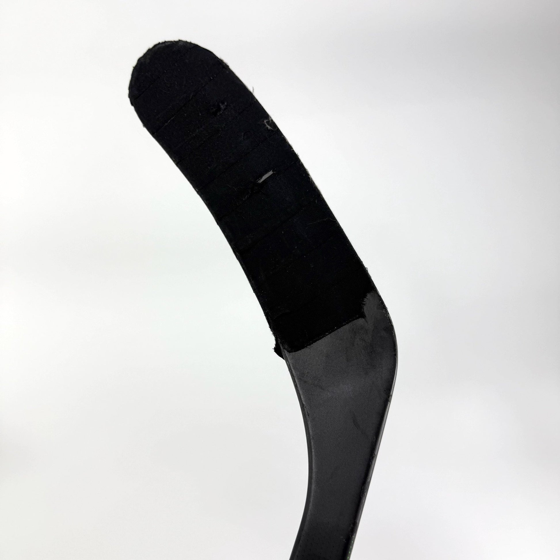 Used Left CCM Ribcor Trigger 5 Pro | 90 Flex P28M Curve Grip | E437 - Top Flight Hockey