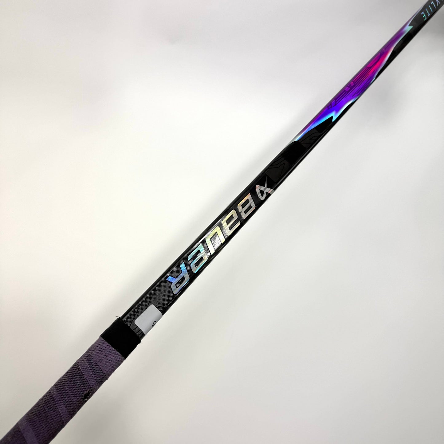 Used Left Purple Bauer Flylite | 82 Flex P28M Curve Grip | BH435