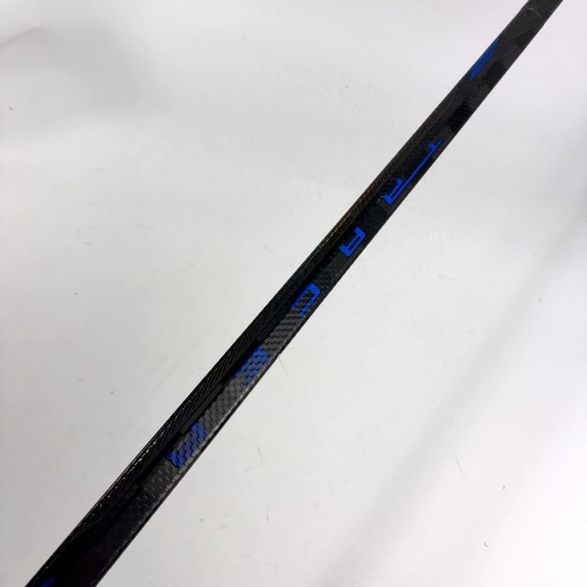Repaired Left Blue Bauer Nexus Tracer | 82 Flex P28 Curve Grip | R14 - Top Flight Hockey