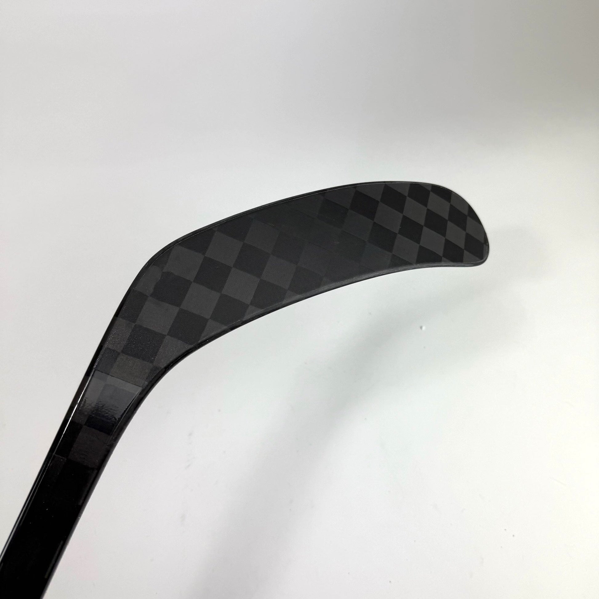 New Left Black Bauer Vapor Flylite | 107 Flex P92M Curve Grip | J764 - Top Flight Hockey