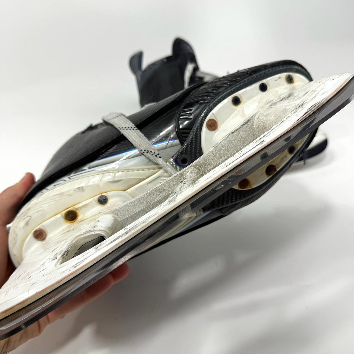 Used Bauer Vapor Flylite Skates | Size 8 Fit 1 | AB800