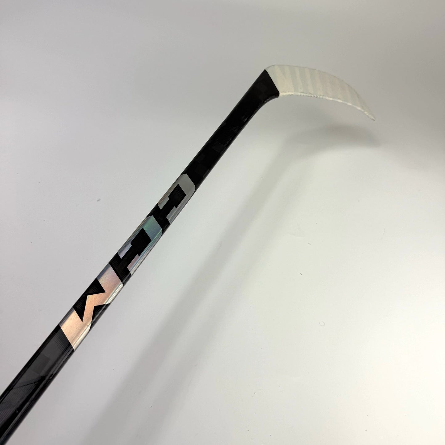 Used Left Black CCM Jetspeed FT7 Pro | 80 Flex P28M Curve Grip | F407 - Top Flight Hockey
