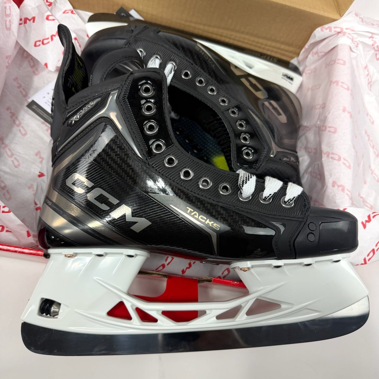 Brand New Retail CCM Tacks XF Pro Skates - Size 9.5 - Regular