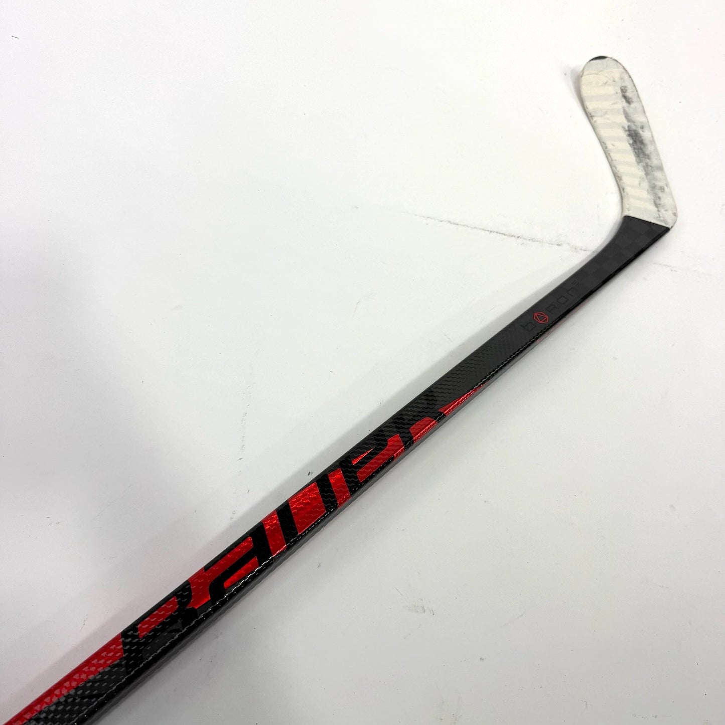 Used Left Red Bauer Pulse | 87 Flex P28 Curve Grip | Matt Gryzelcyk | BH144