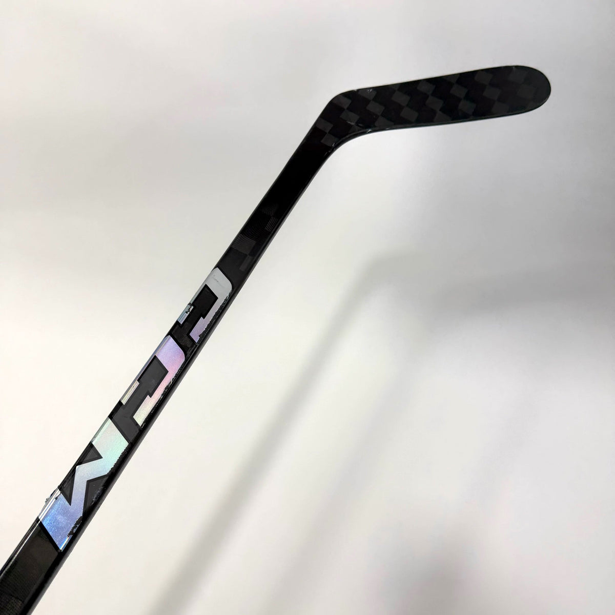Used Right CCM Jetspeed FT8 Pro | 80 Flex P28M Curve Grip | AB432