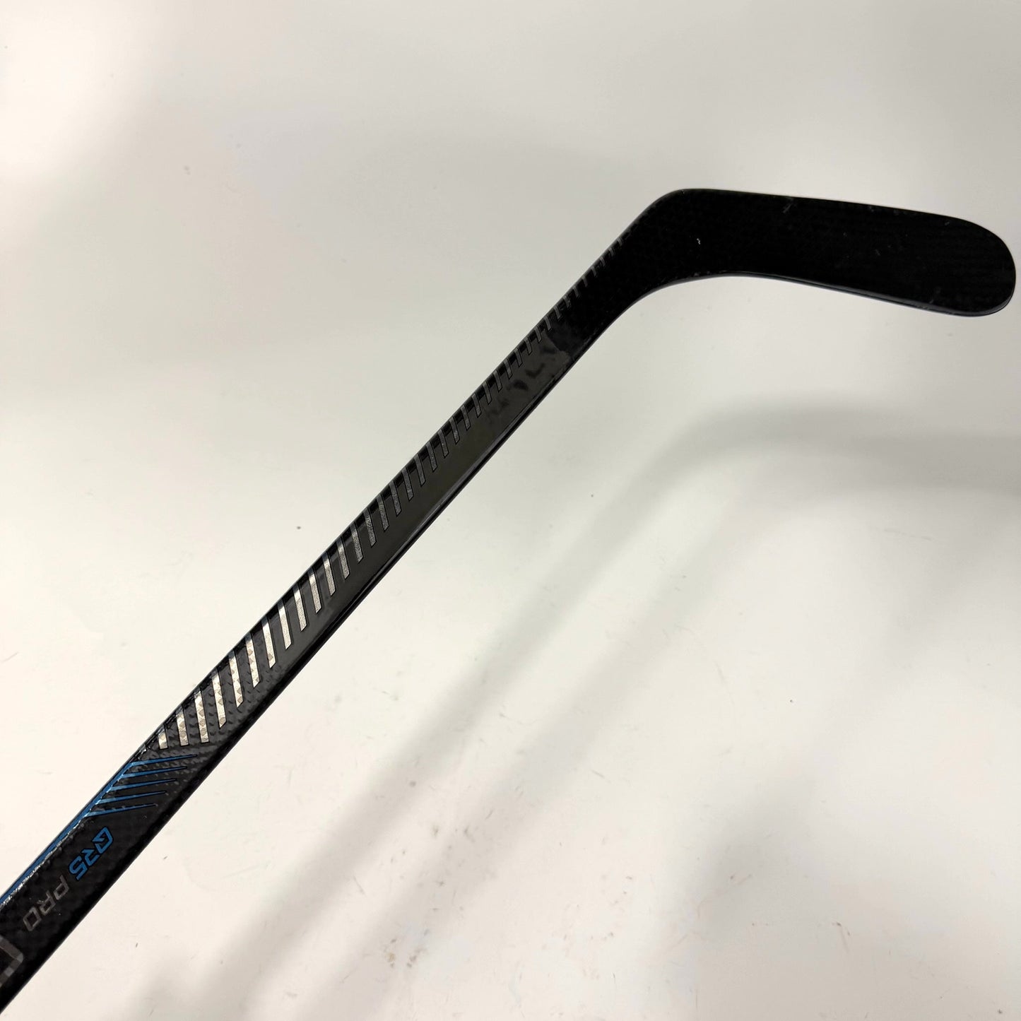Used Right Warrior Covert QR5 Pro | 85 Flex P92 Curve Grip | Blackhawks Joey Anderson | BH177