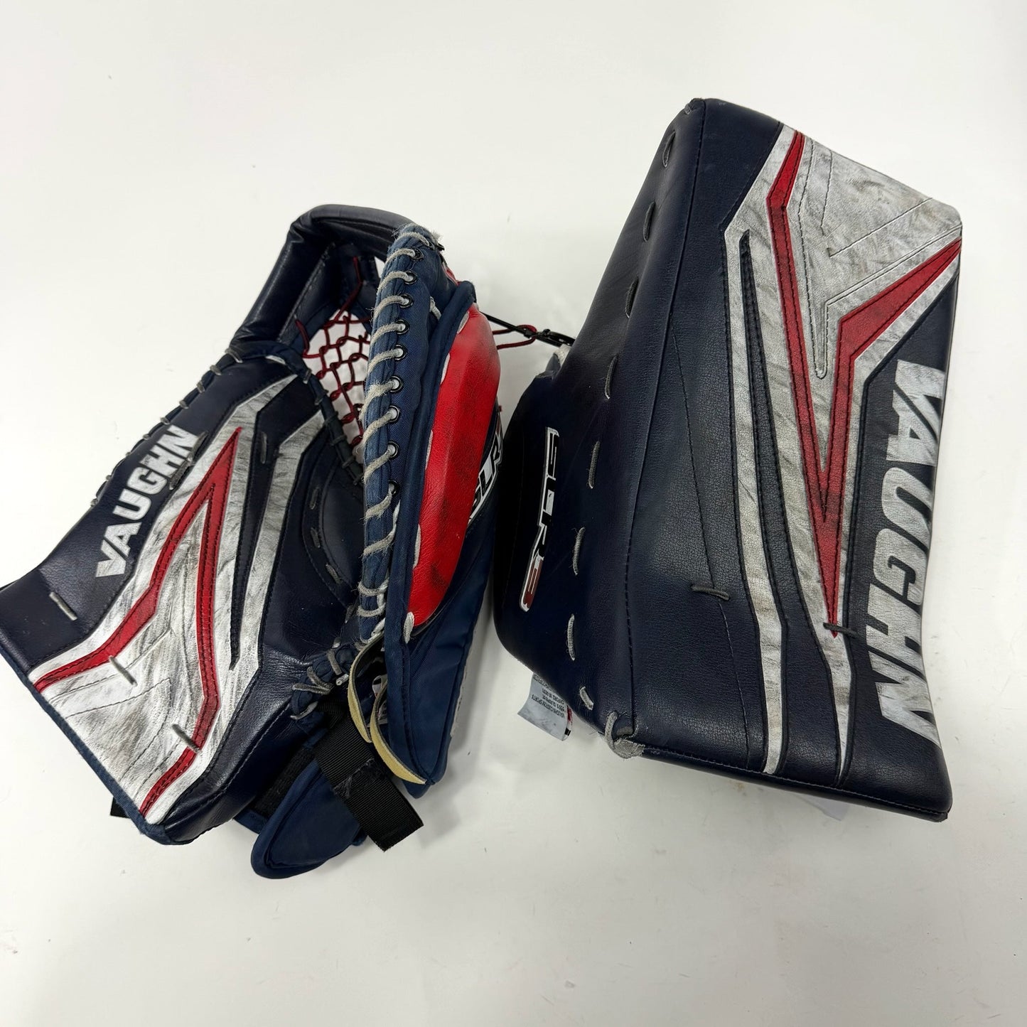 Used Regular Navy/Red/White Vaughn SLR3 Pro Carbon Goalie Glove and Blocker | Senior | AB527