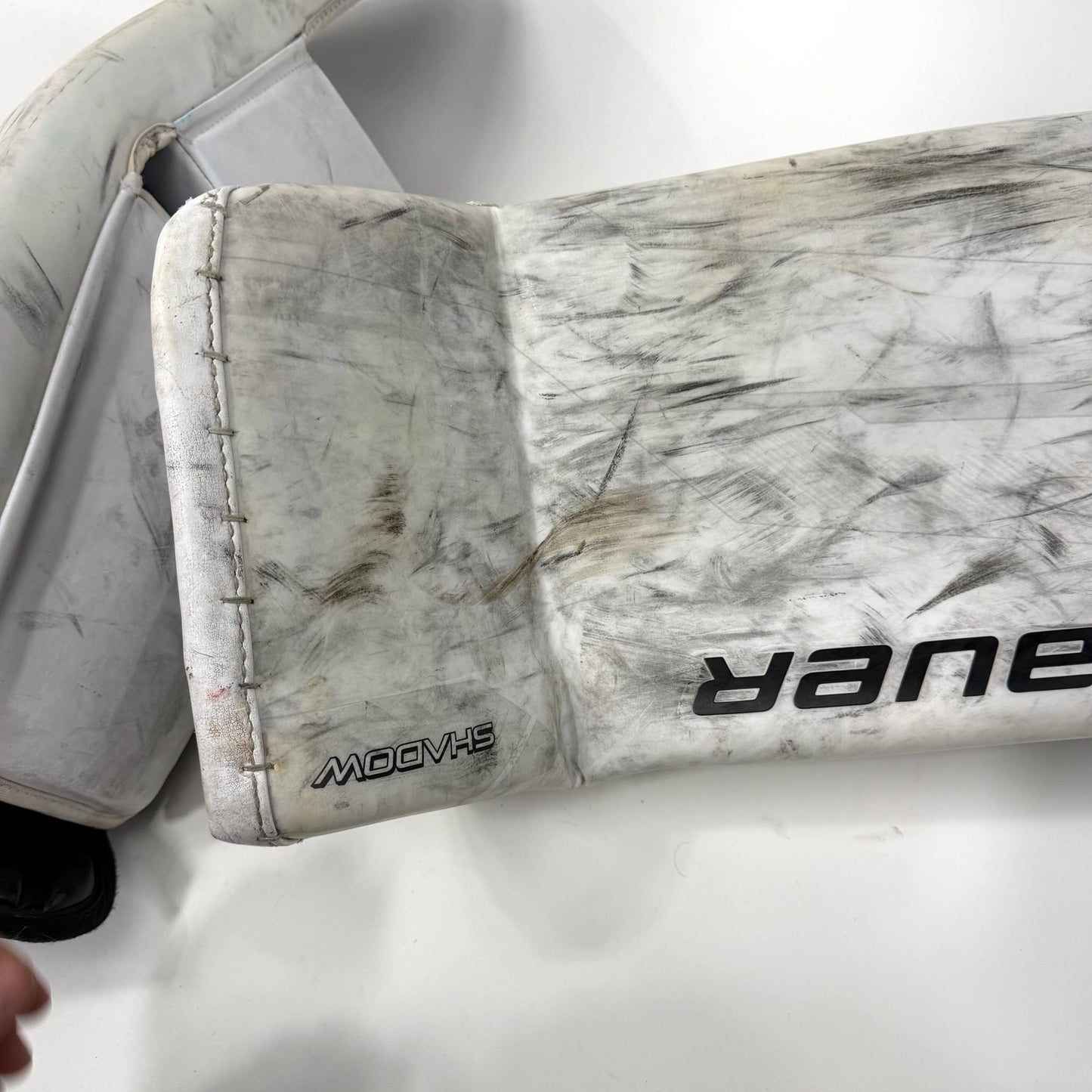 Used White Bauer Supreme Shadow Goalie Pads | Large 35+1"