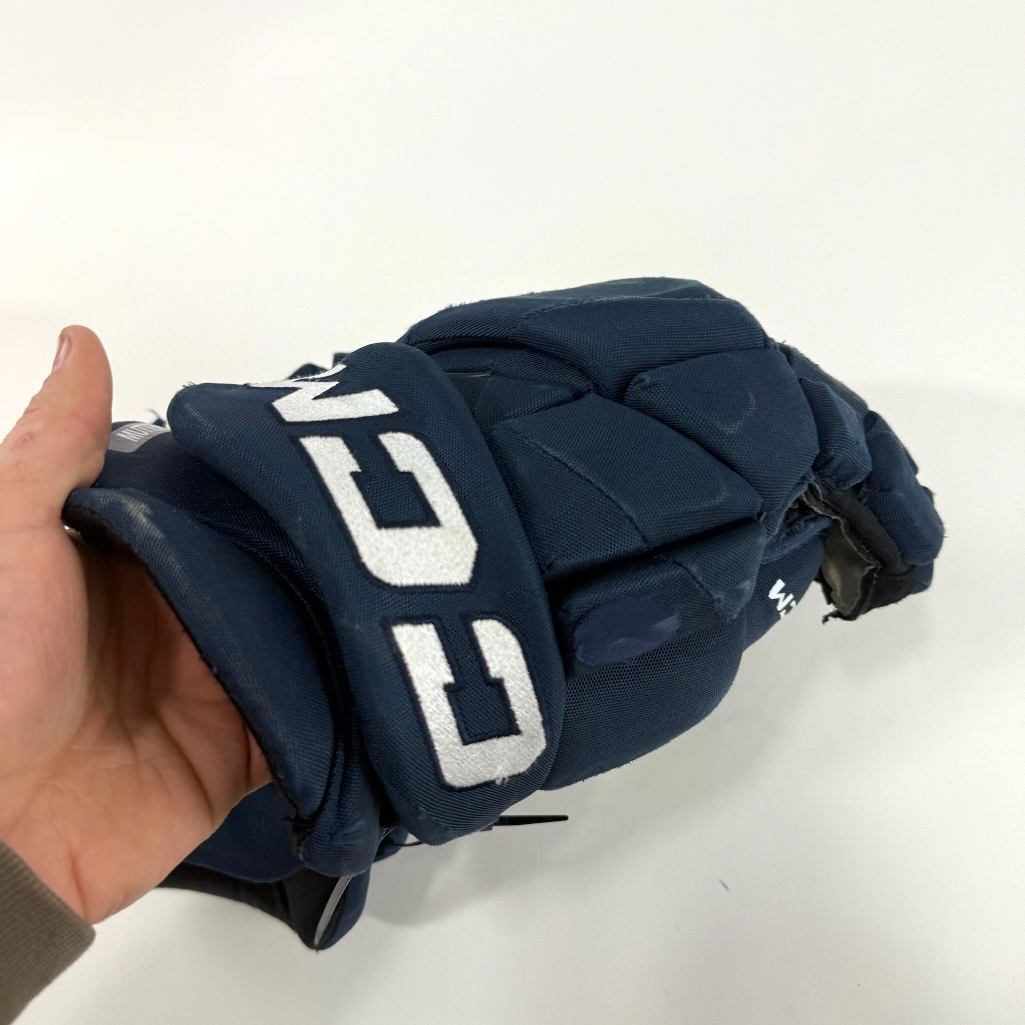 Used Navy CCM Jetspeed Pro Gloves | 14" | D356