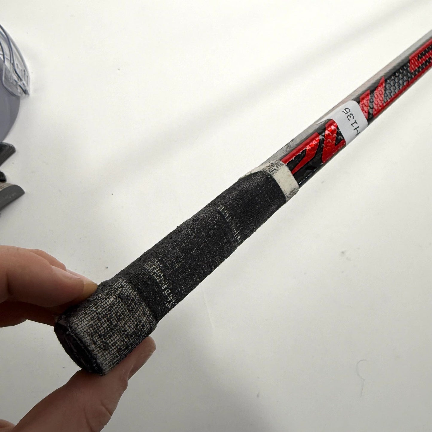 Used Left Red Bauer Pulse | 87 Flex P28 Curve Grip | Matt Gryzelcyk | BH135