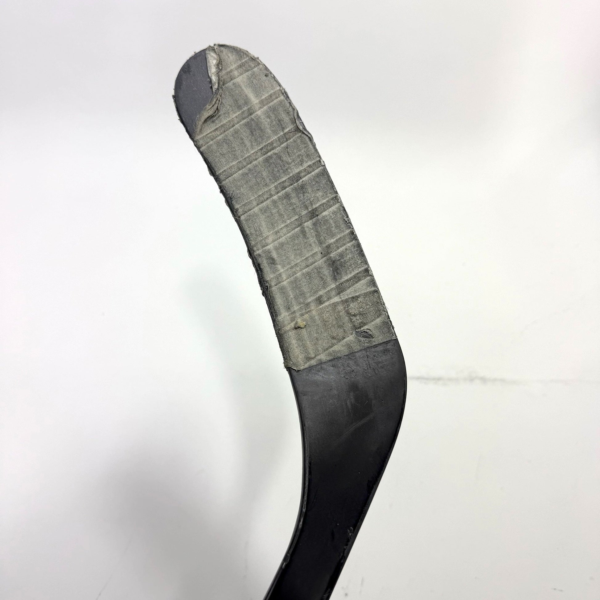 Used Left CCM UltraTacks | 105 Flex P28M Curve Grip | Edmundson | BH235 - Top Flight Hockey