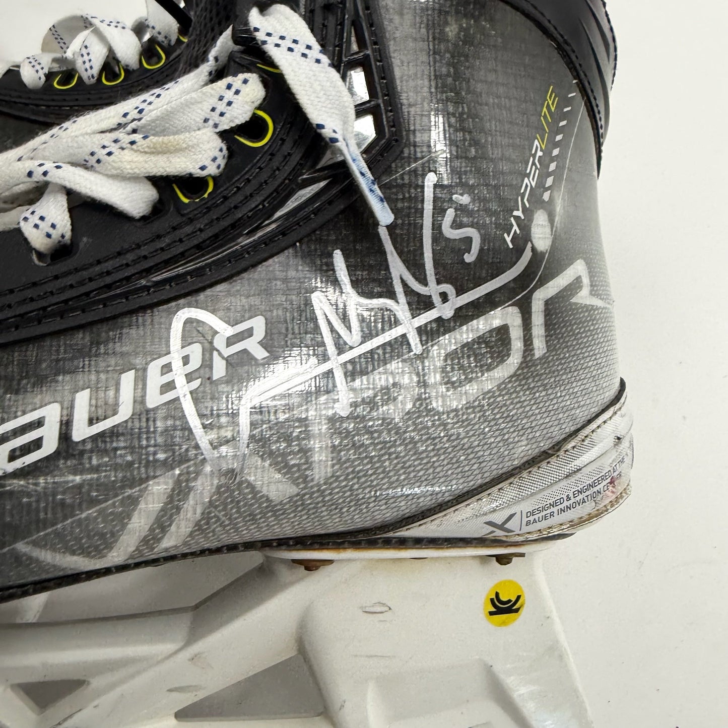 Used Bauer Vapor Hyperlite Skates | Size 11 D | Chicago Blackhawks #5 Connor Murphy | BH301