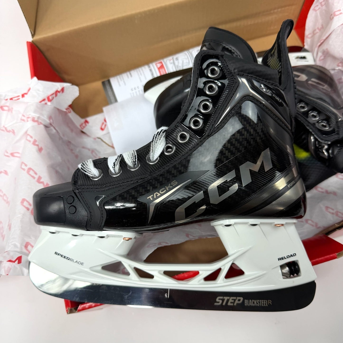 Brand New Retail CCM Tacks XF Pro Skates - Size 6 - Regular