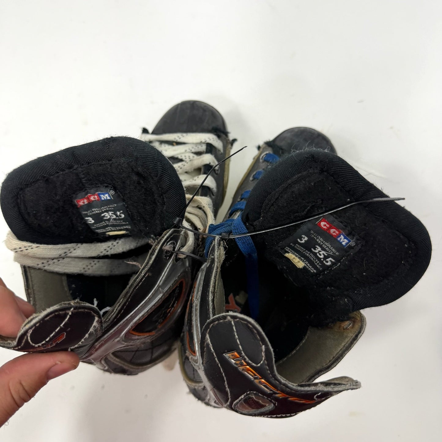 Used CCM Vector Pro Skates | Size 3 D | AB468