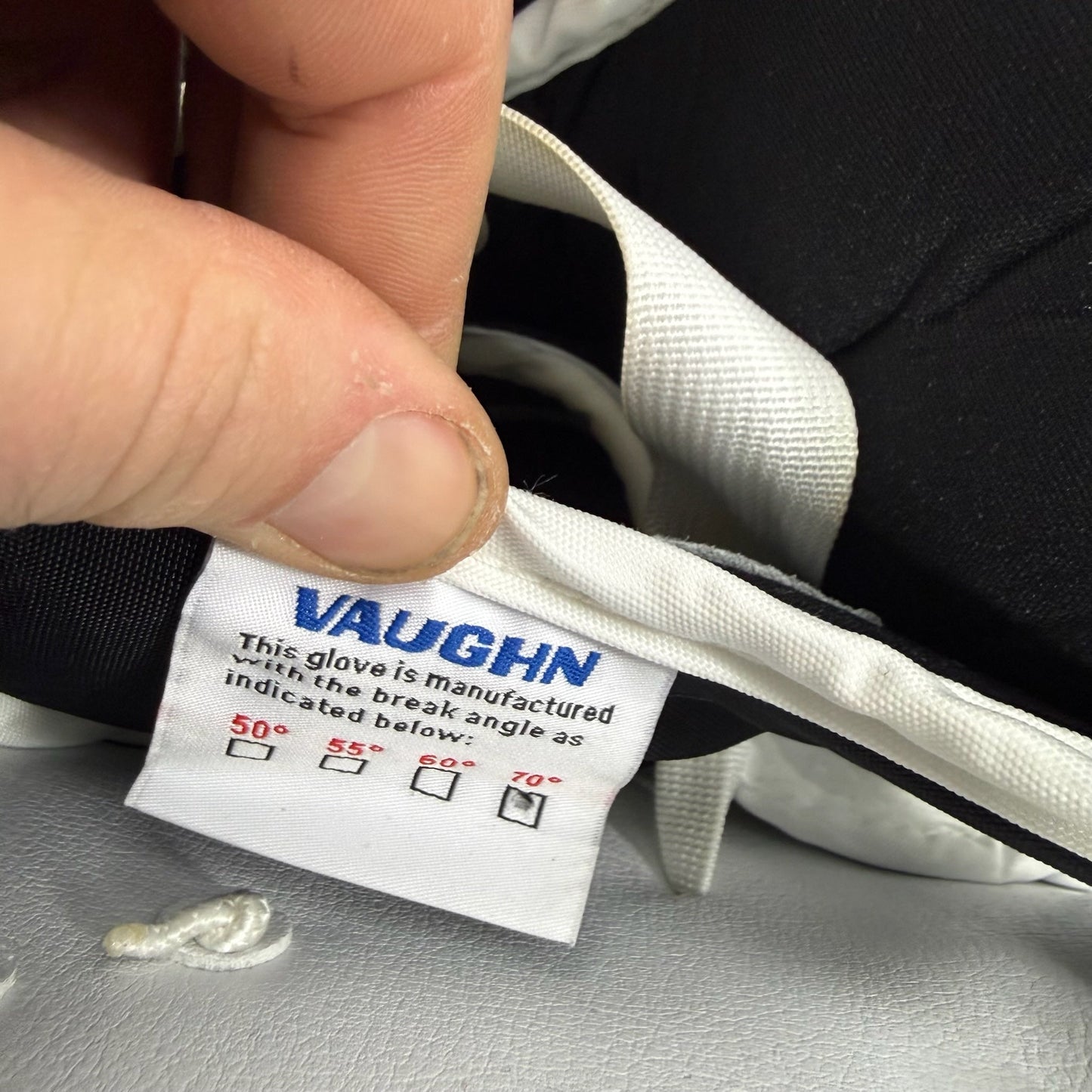 Used Chicago Blackhawks Vaughn and True Regular Glove and Blocker | Arvid Soderblom | BH389