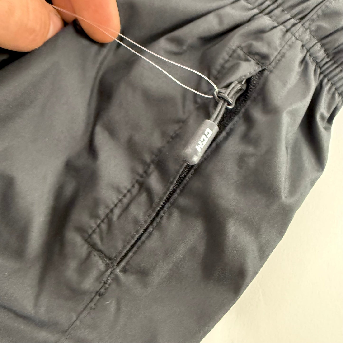 New BlackCCM Youth Hockey Warm Up Pant | Youth XXS | #888600323527