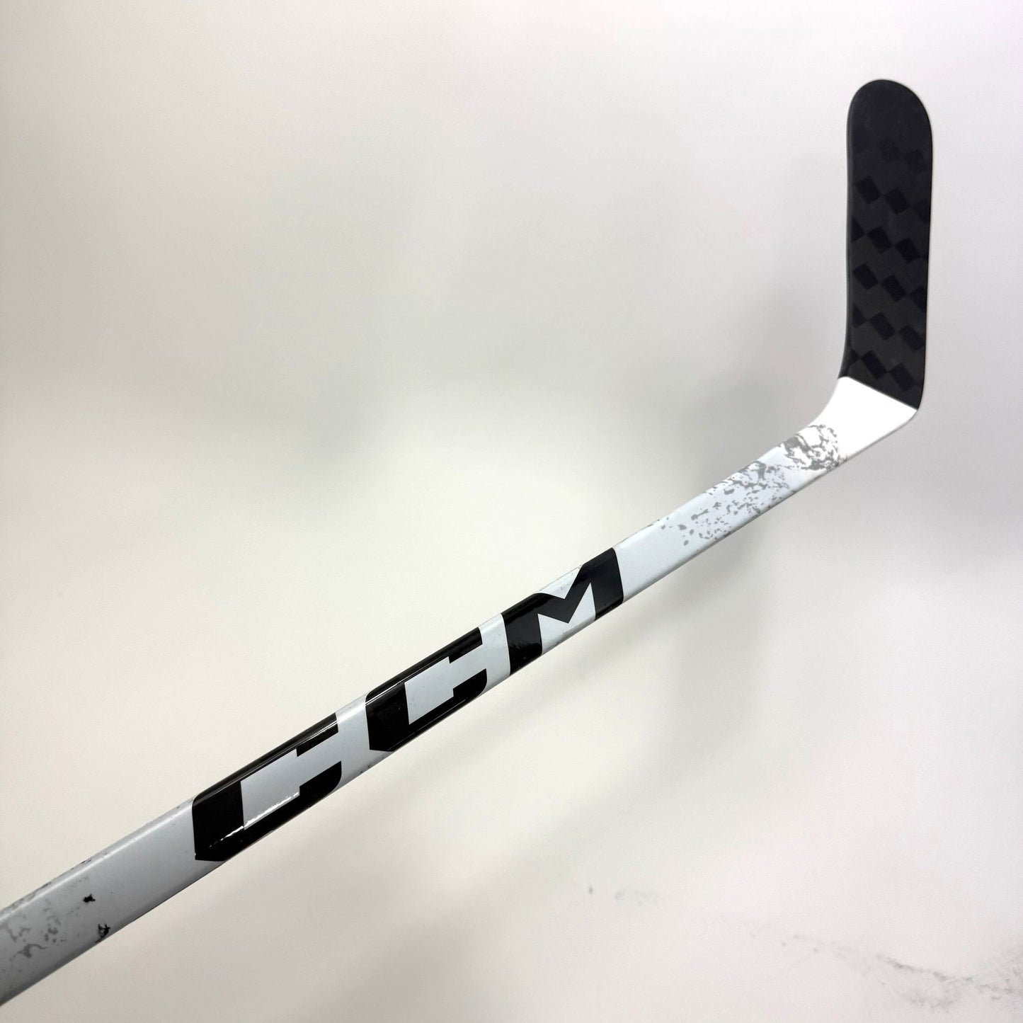 New Left White CCM Ribcor Trigger 9 Pro | 85 Flex P92M Curve Grip | BH400 - Top Flight Hockey
