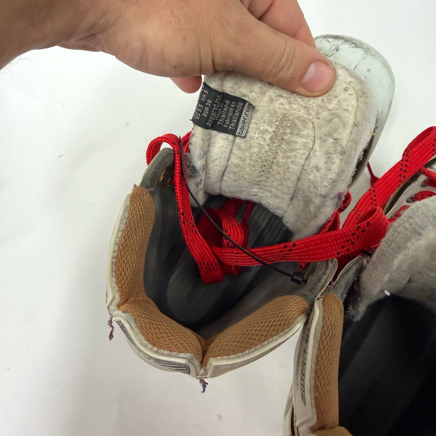 Used White Bauer Supreme One80LE Goalie Skates | Size 5 | AB475