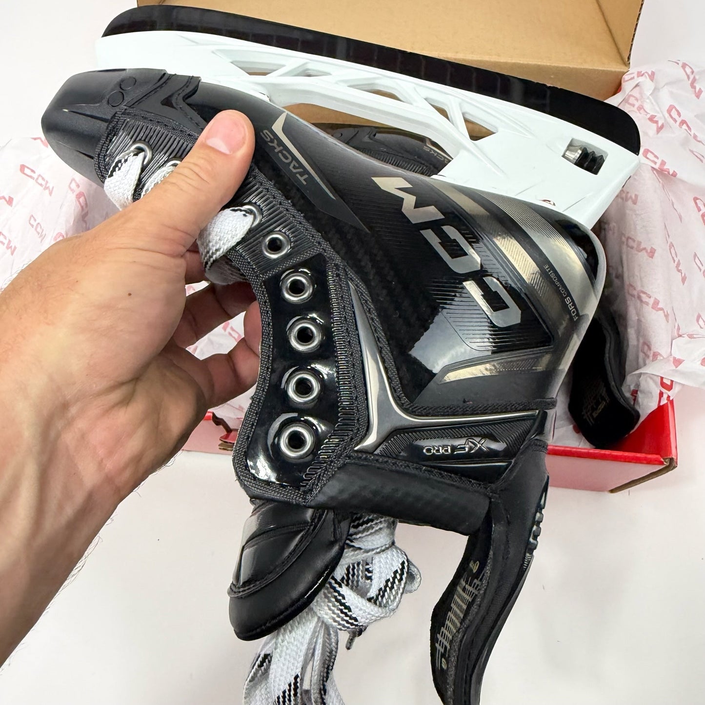 Brand New Retail CCM Tacks XF Pro Skates - Size 5 - Regular