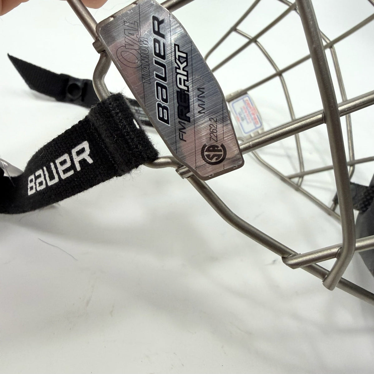 Used Silver Bauer FM Re-akt Cage | Senior Medium | AB399