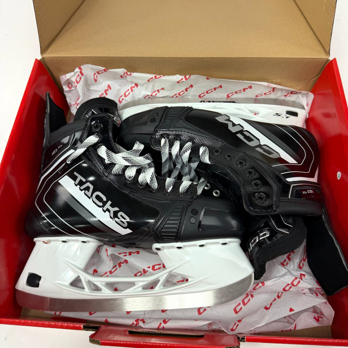 New CCM Tacks XR70 Skates | 8 Wide | AB105 - Top Flight Hockey