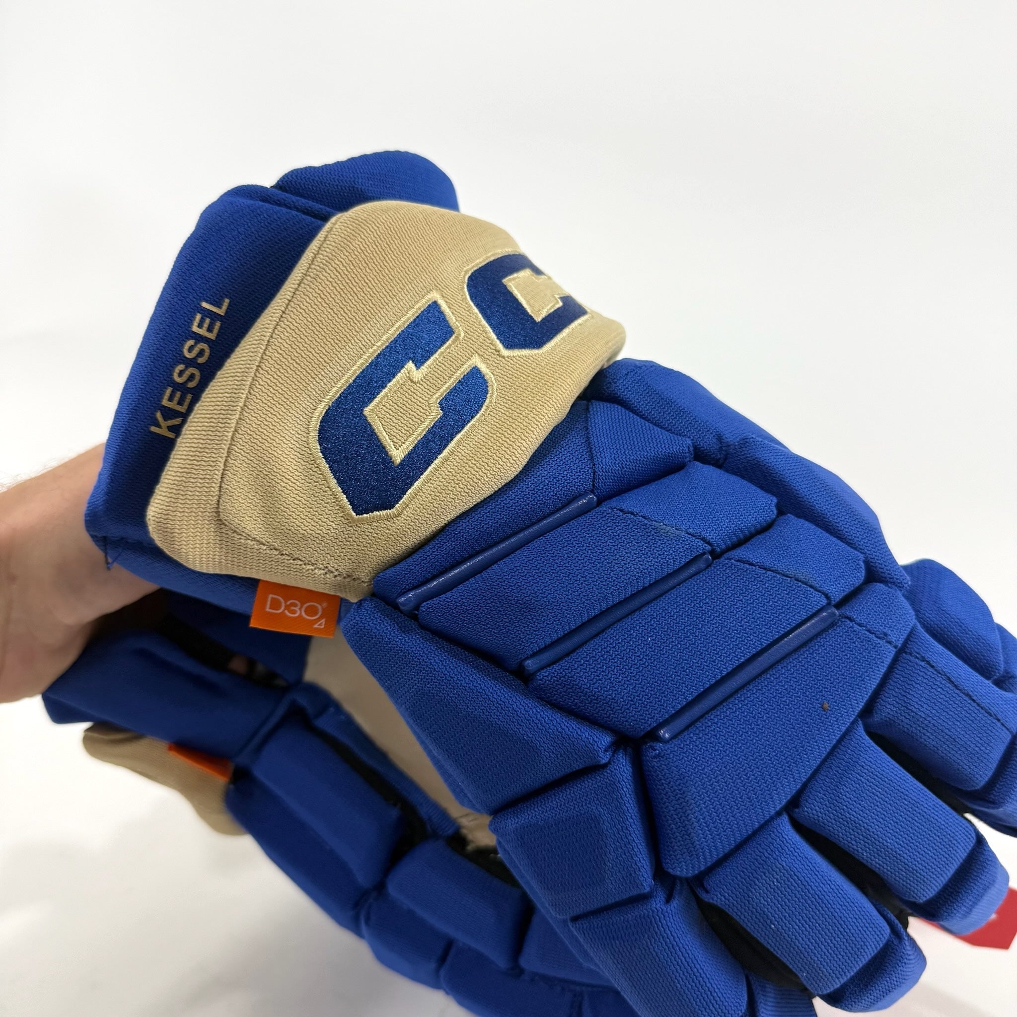New STL Blues Heritage CCM Jetspeed Pro Gloves | 14" | Kessel | D137 - Top Flight Hockey