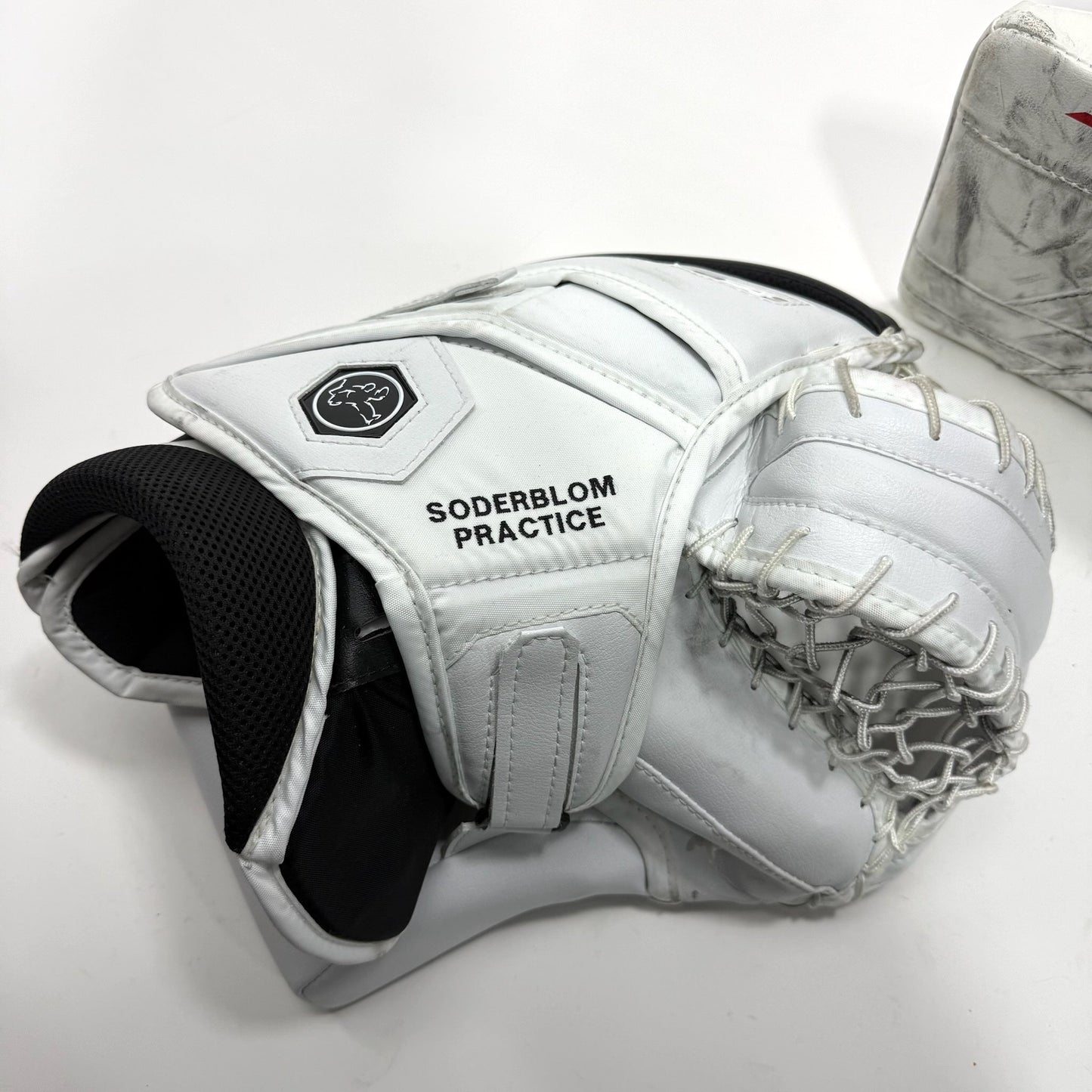 Used Chicago Blackhawks Vaughn and True Regular Glove and Blocker | Arvid Soderblom | BH389 - Top Flight Hockey