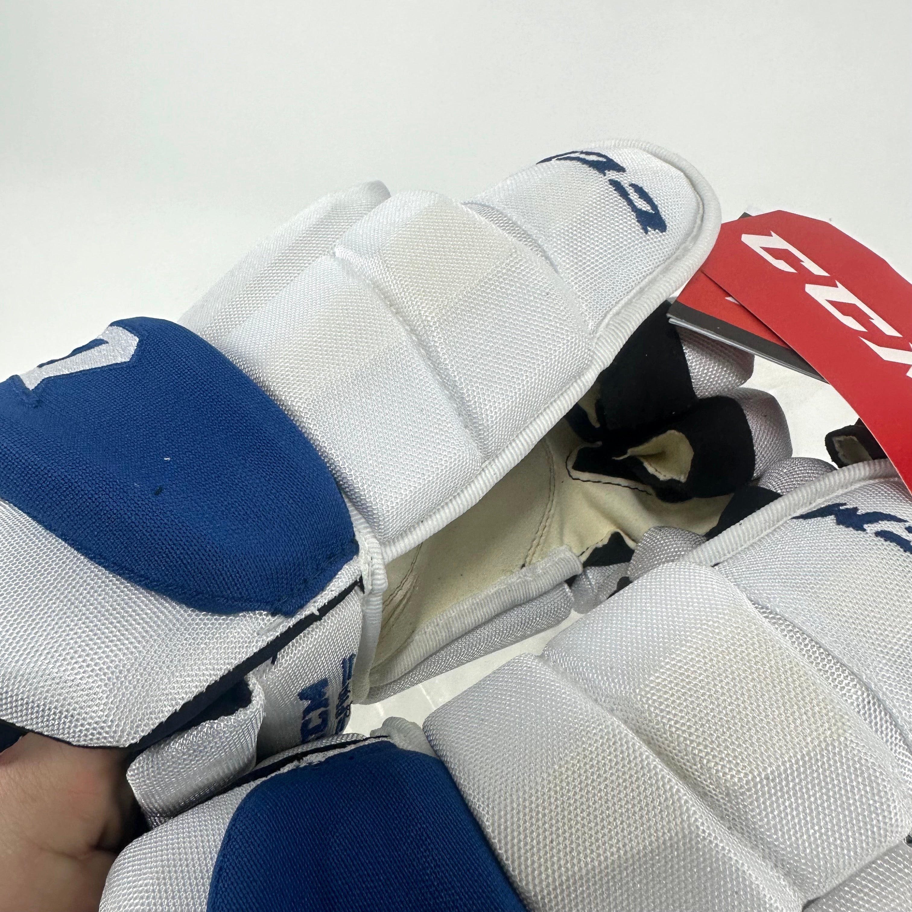 New CCM Tampa Bay Stadium Series HGTKPP Gloves | 15"