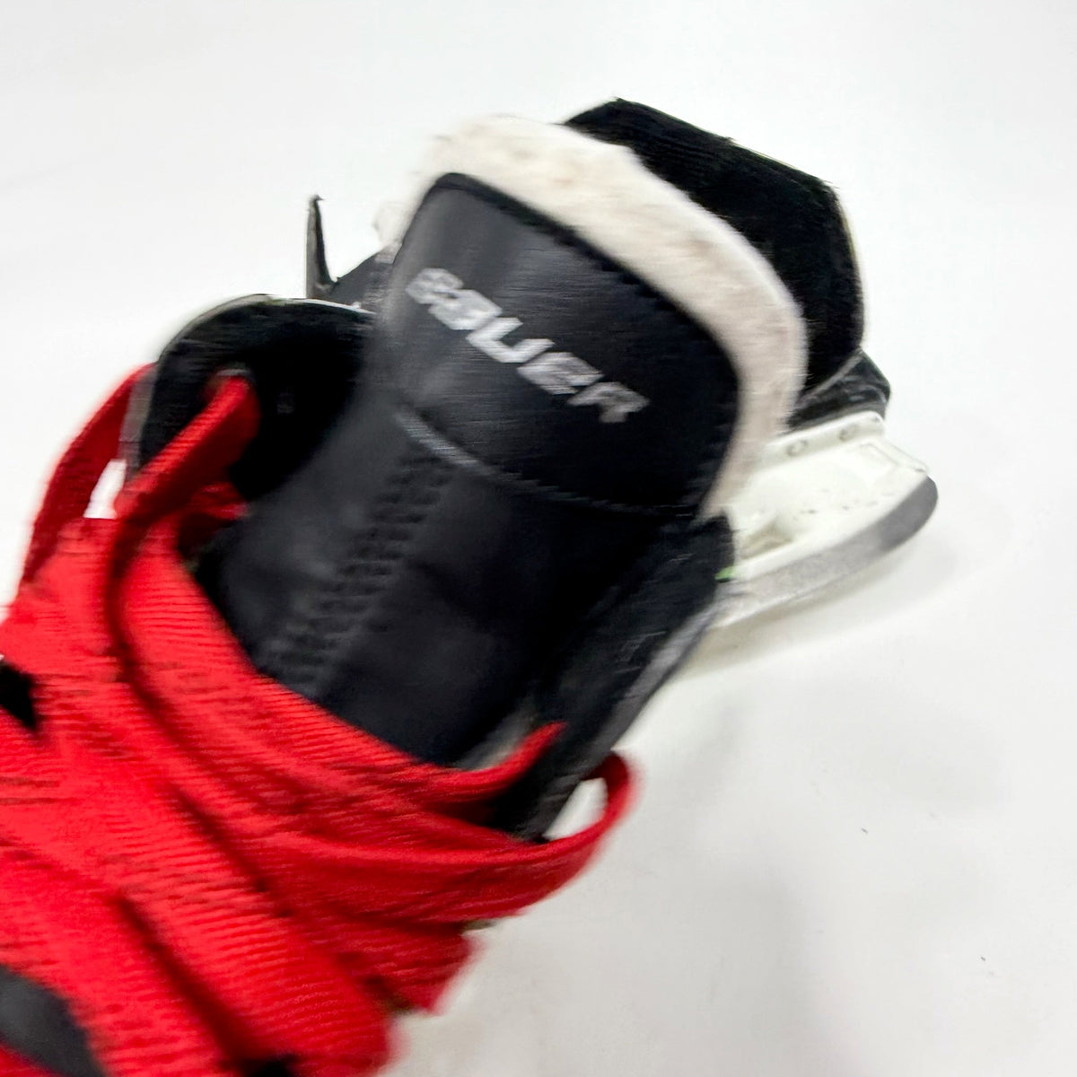 Used Bauer Supreme ONE.4 Skates | Yth 13 R | AB416 - Top Flight Hockey