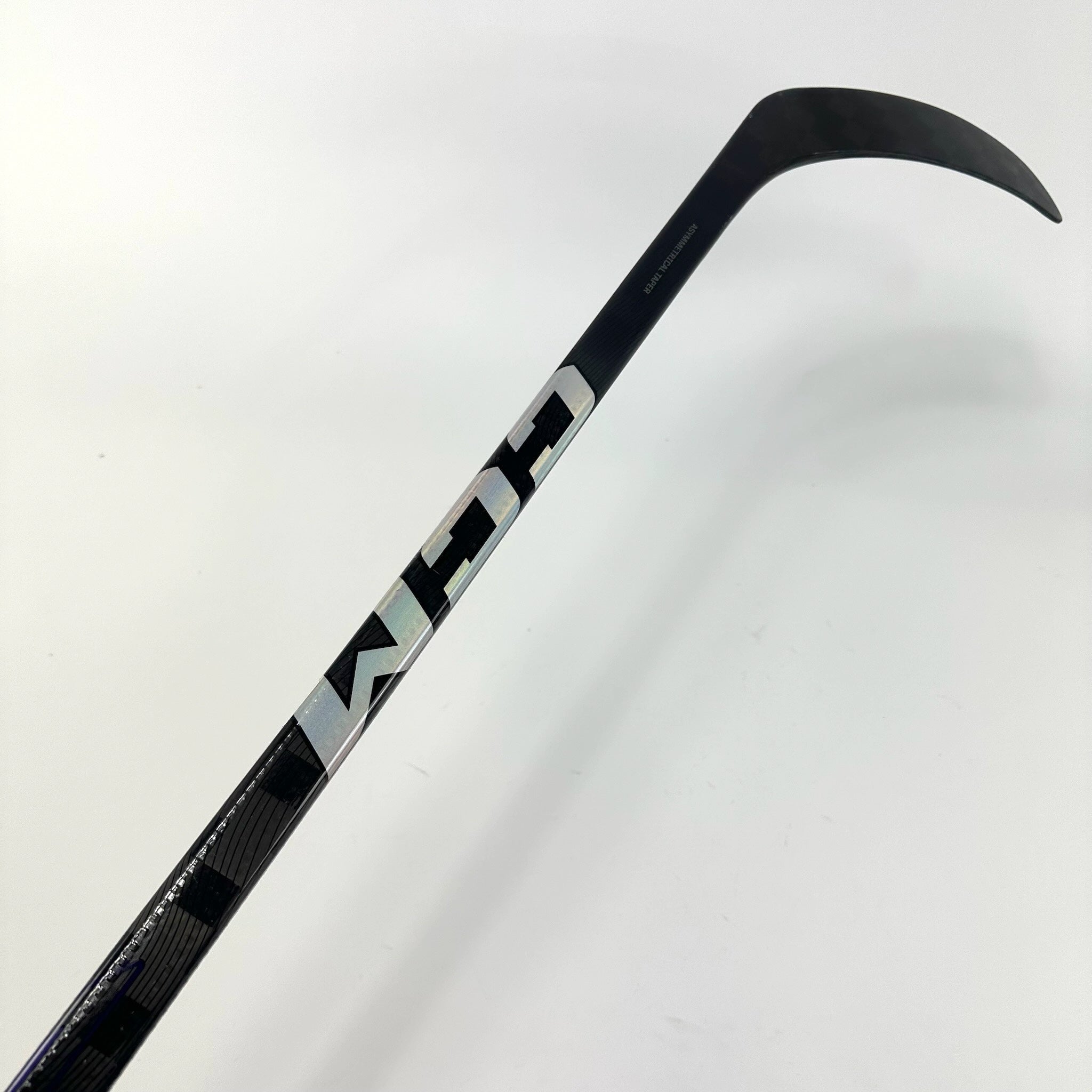 New Left CCM Ribcore Trigger 7 Pro | 75 Flex P90 Curve Grip | K431