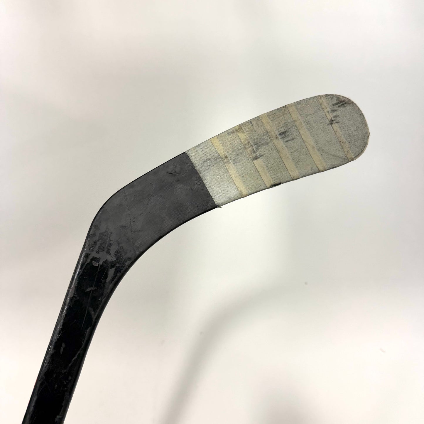 Used Right CCM Ribcor Trigger 7 Pro | 80 Flex P92 Curve Grip | AB955