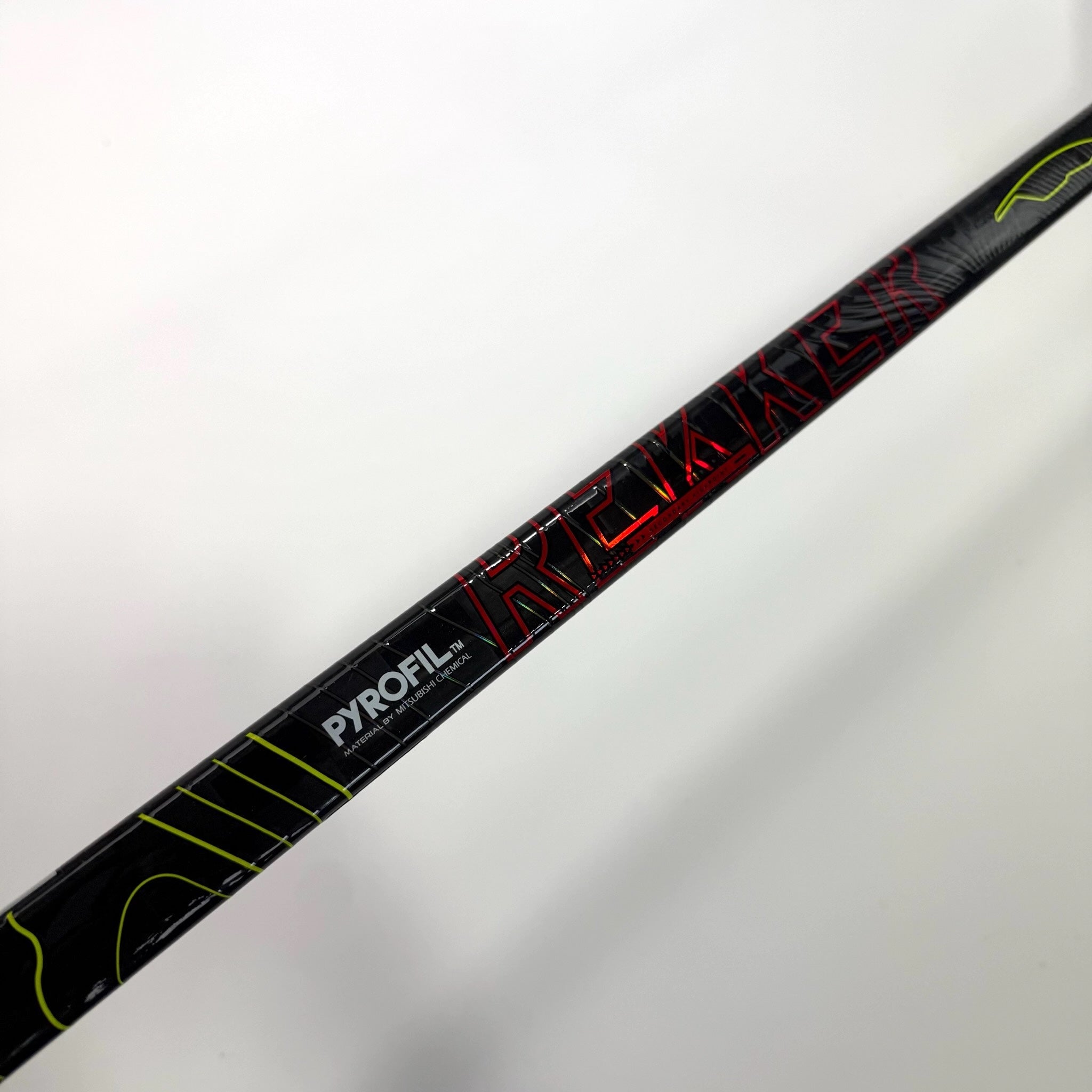 Used Right Sherwood Rekker | 50 Flex P28 Curve Grip | BH493 - Top Flight Hockey