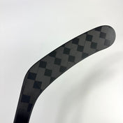 New Right CCM Ribcor Trigger 8 Pro | 85 Flex Custom Curve Grip | Appleton L218