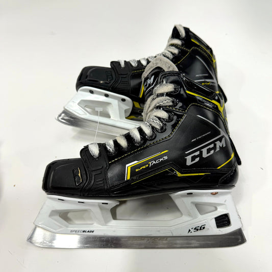 Used CCM Super Tacks 9380 Goalie Skates | Size 3 D | AB797