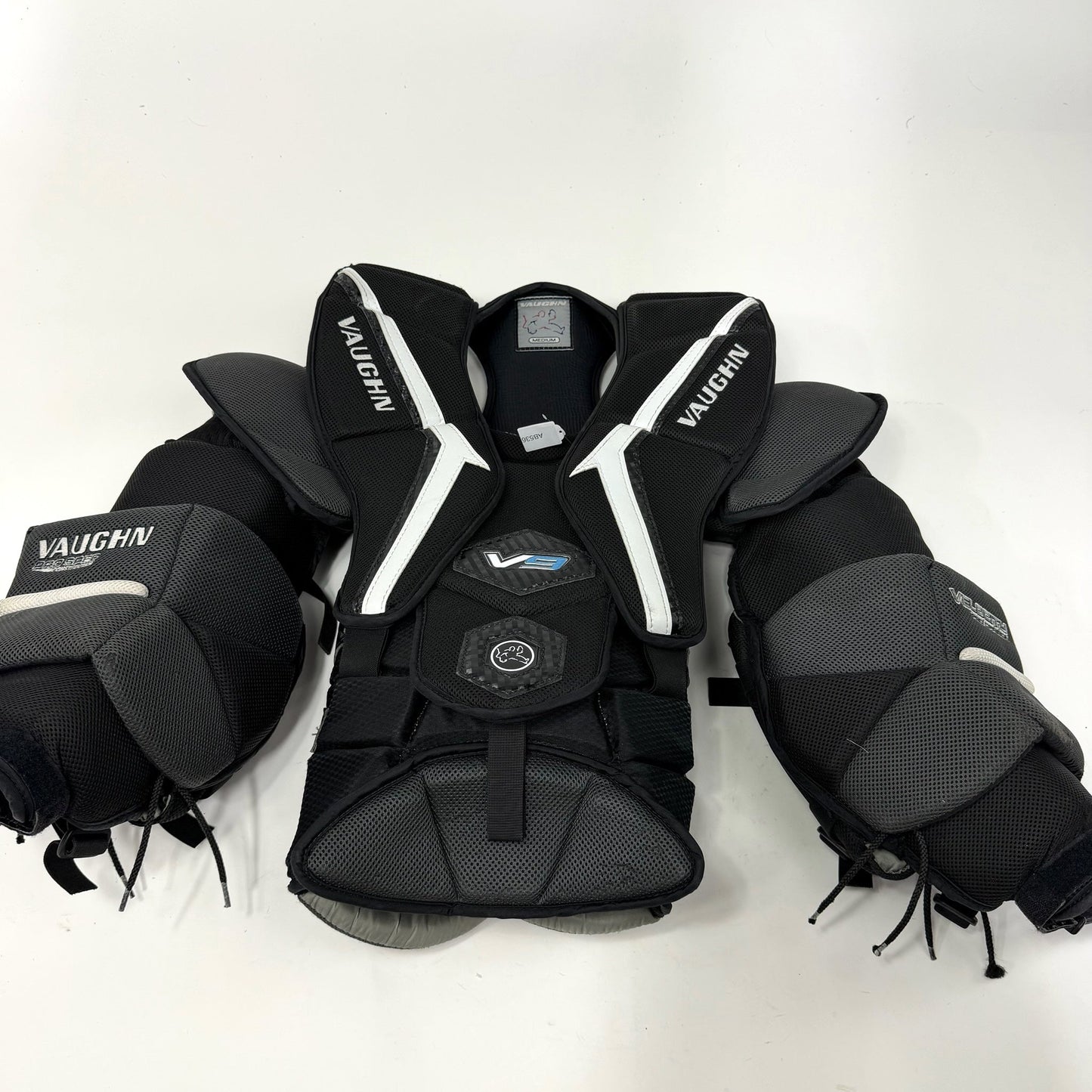 Used Vaughn V9 Pro Carbon Goalie Chest Protector | Senior Medium | AB536