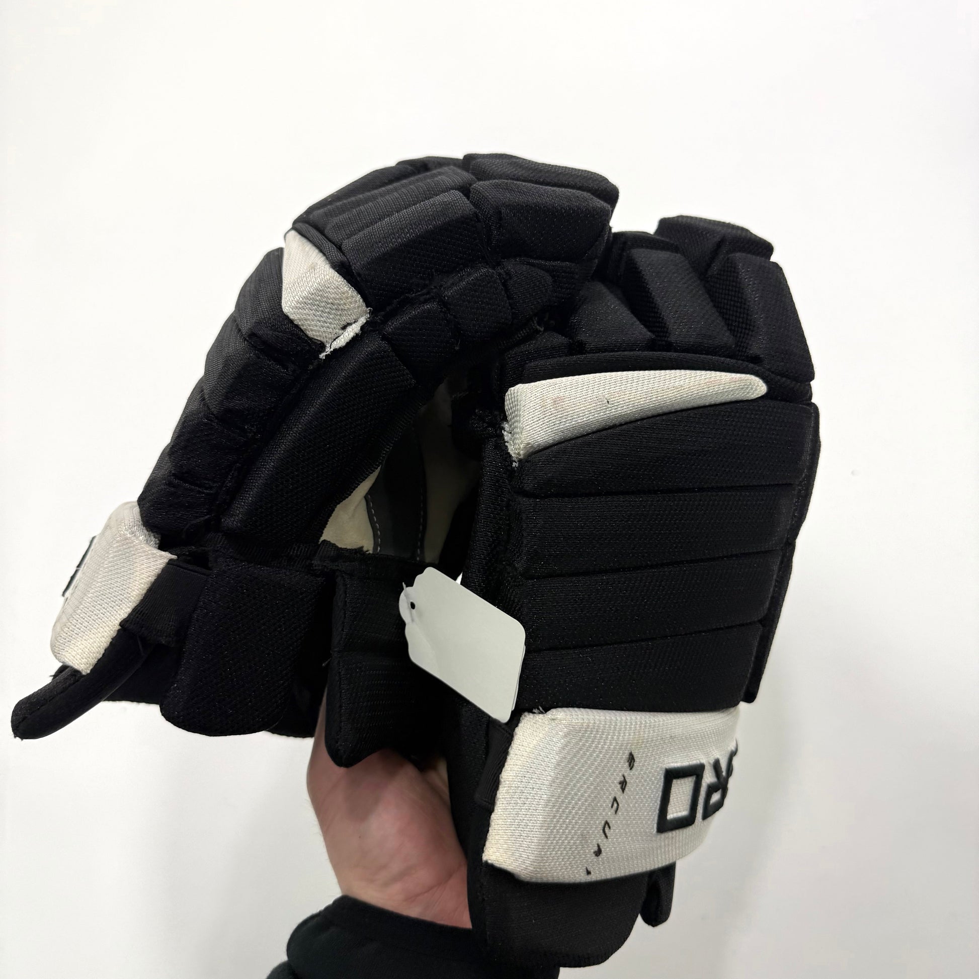 Used Black and White Verbero Gloves | 14" | #A116 - Top Flight Hockey