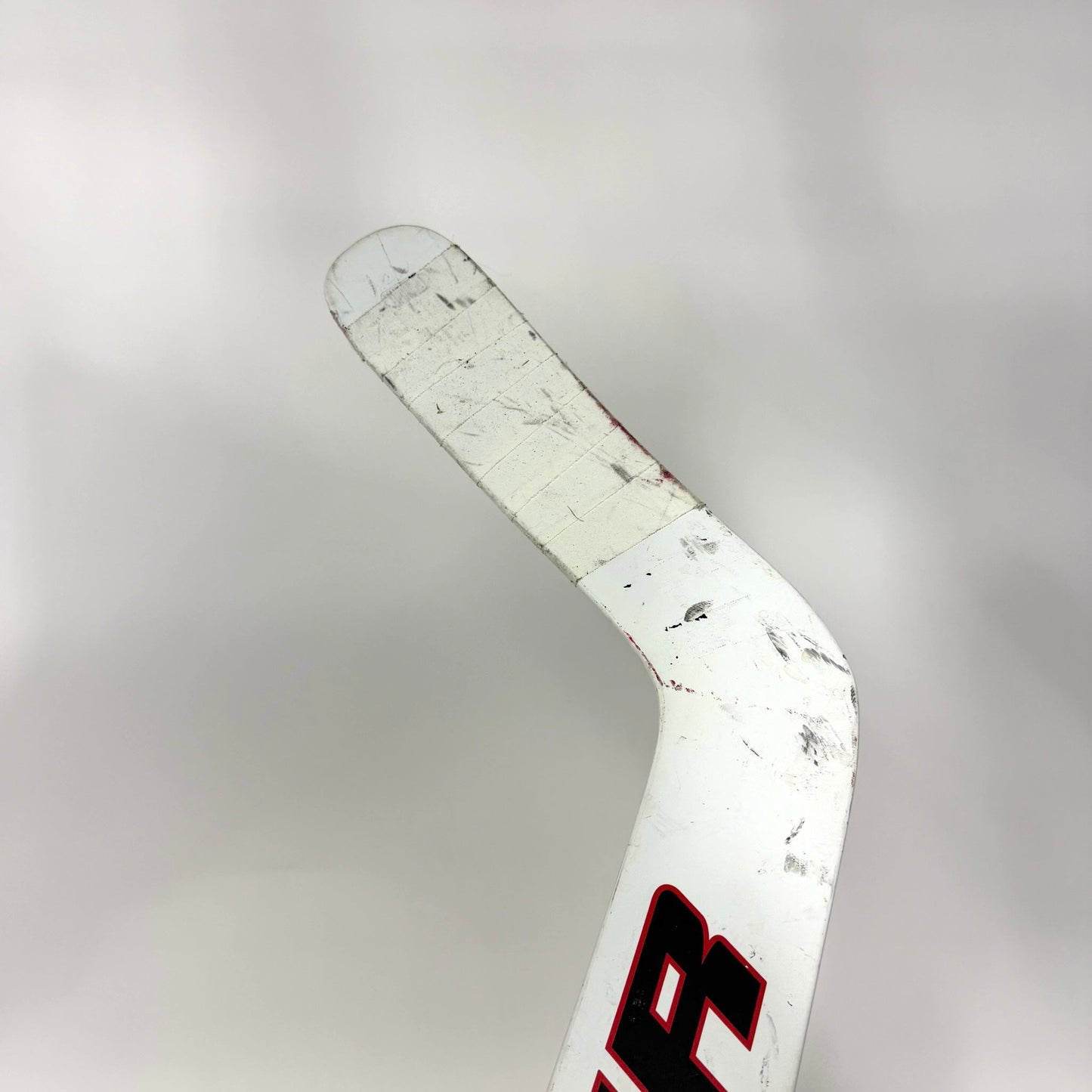 Used Regular Reactor 5 Goalie Stick | 28" Paddle P31 Curve | AB570