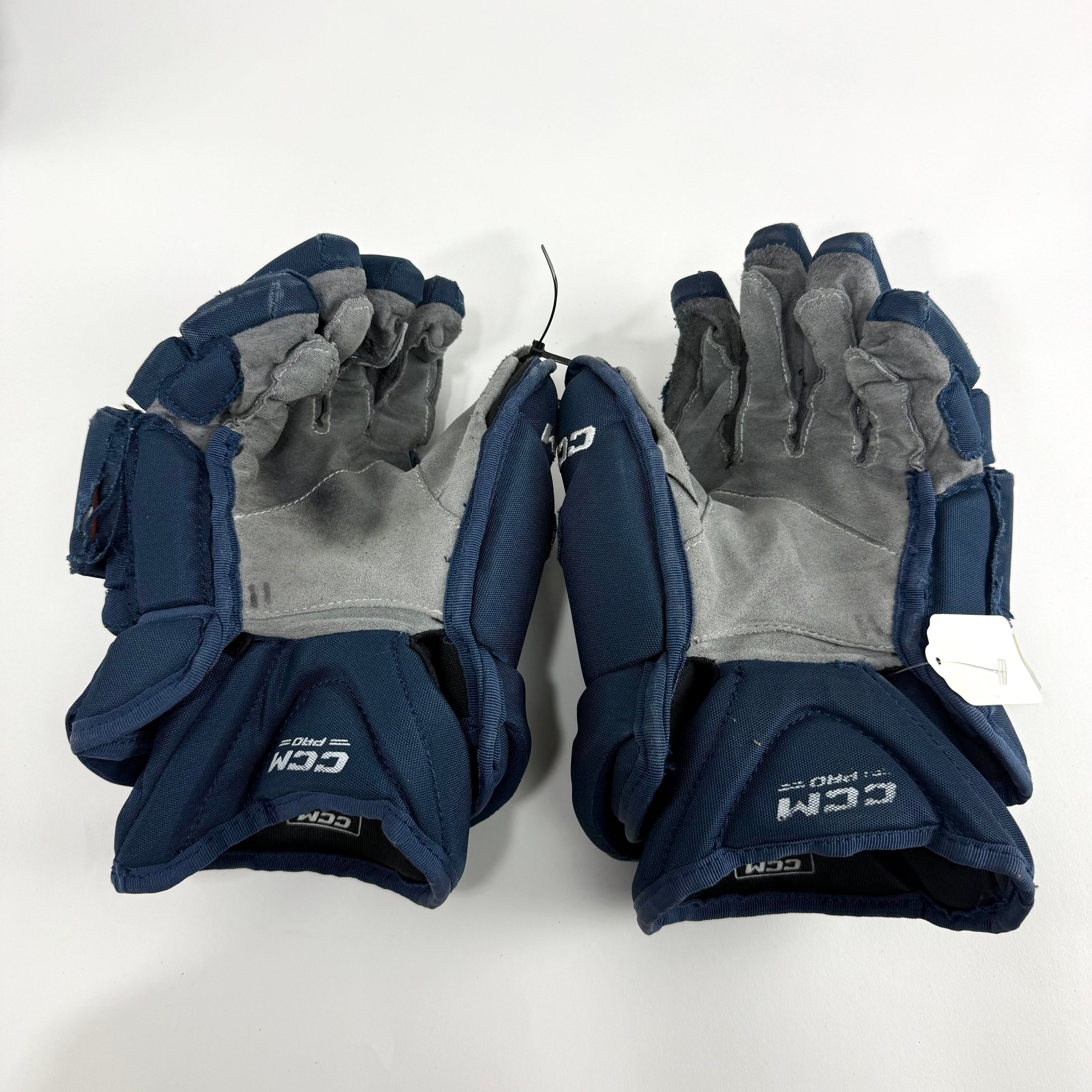 Used Navy CCM HG12 Gloves | 14" | D370