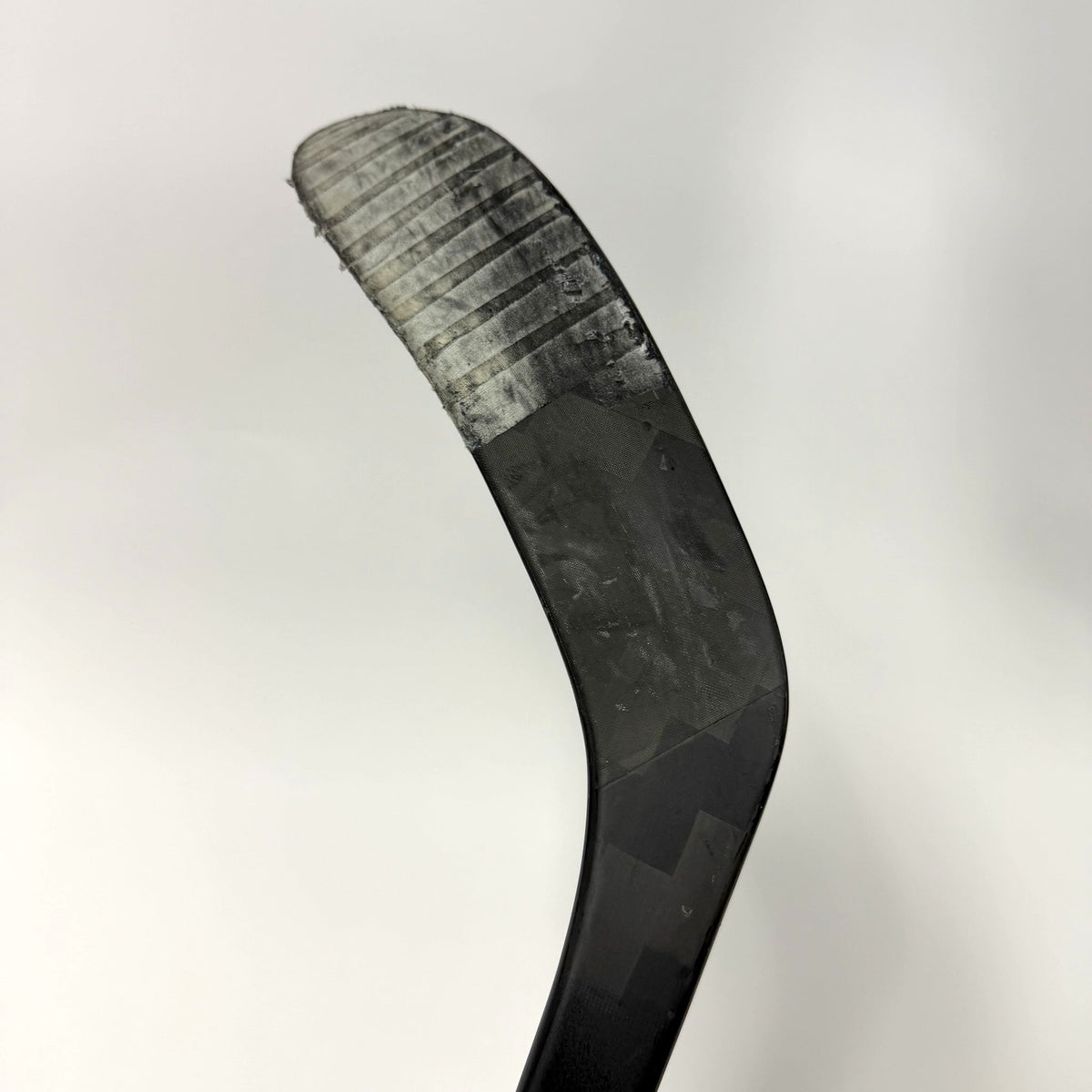 Used Right CCM Ribcor Trigger 10 Pro | 75 Flex P28 Curve Grip | AB433