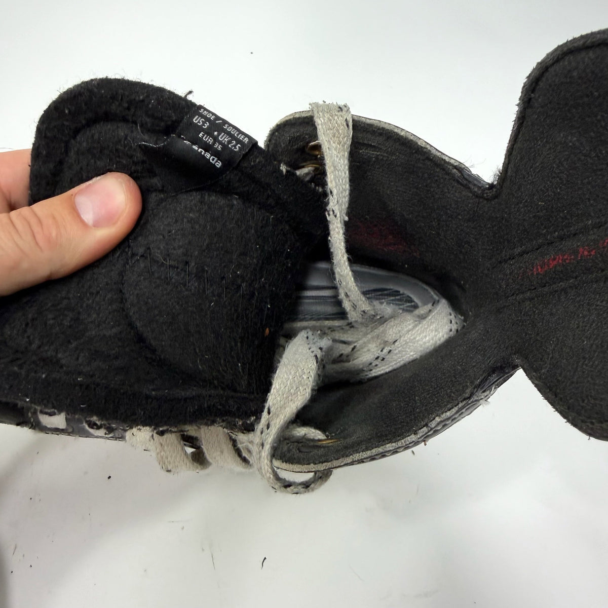 Used Bauer Vapor X:40 Skates | Size 2D | AB781