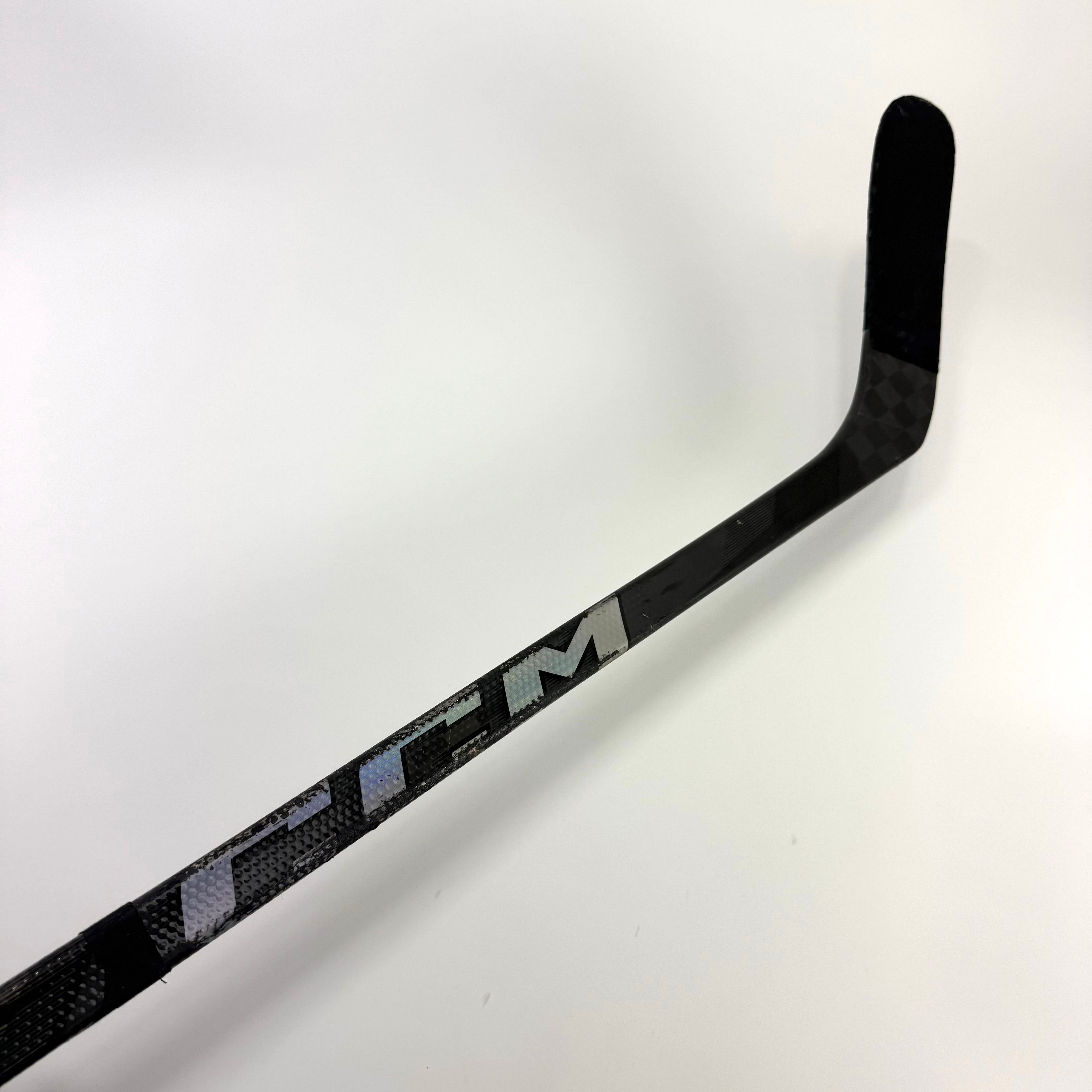 Used Left Black CCM Jetspeed FT7 Pro | 85 Flex P88 Curve Grip | A478 - Top Flight Hockey