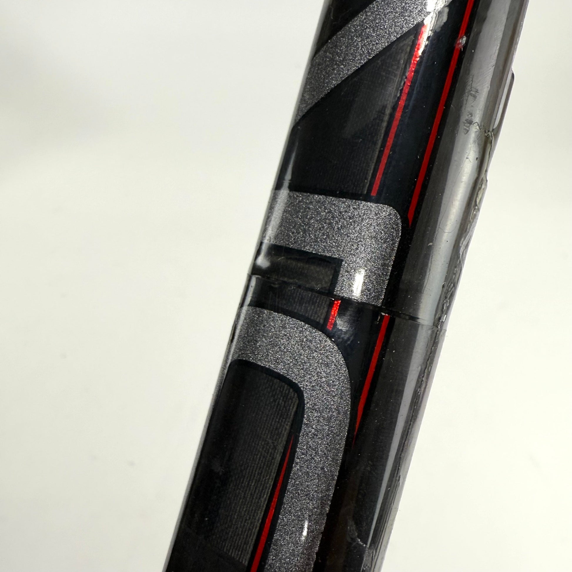 Repaired Left Bauer Vapor Hyperlite 2 | 77 Flex P28 Curve Grip | D16 - Top Flight Hockey