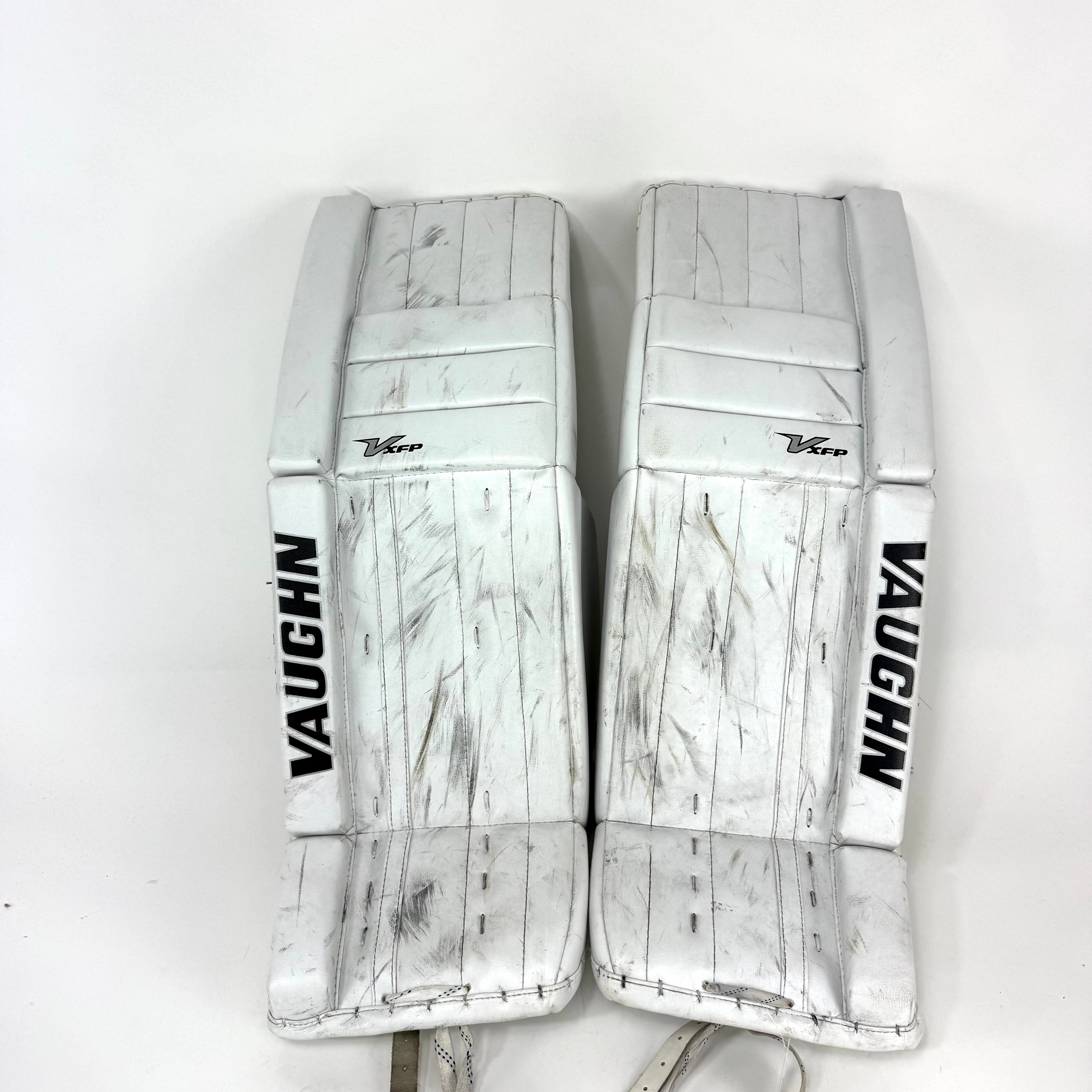 Used White Vaughn XFP Goalie Pads | 31 +2" - Top Flight Hockey