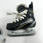 Used CCM 9060 Skates | Size Youth 10.5 - C371