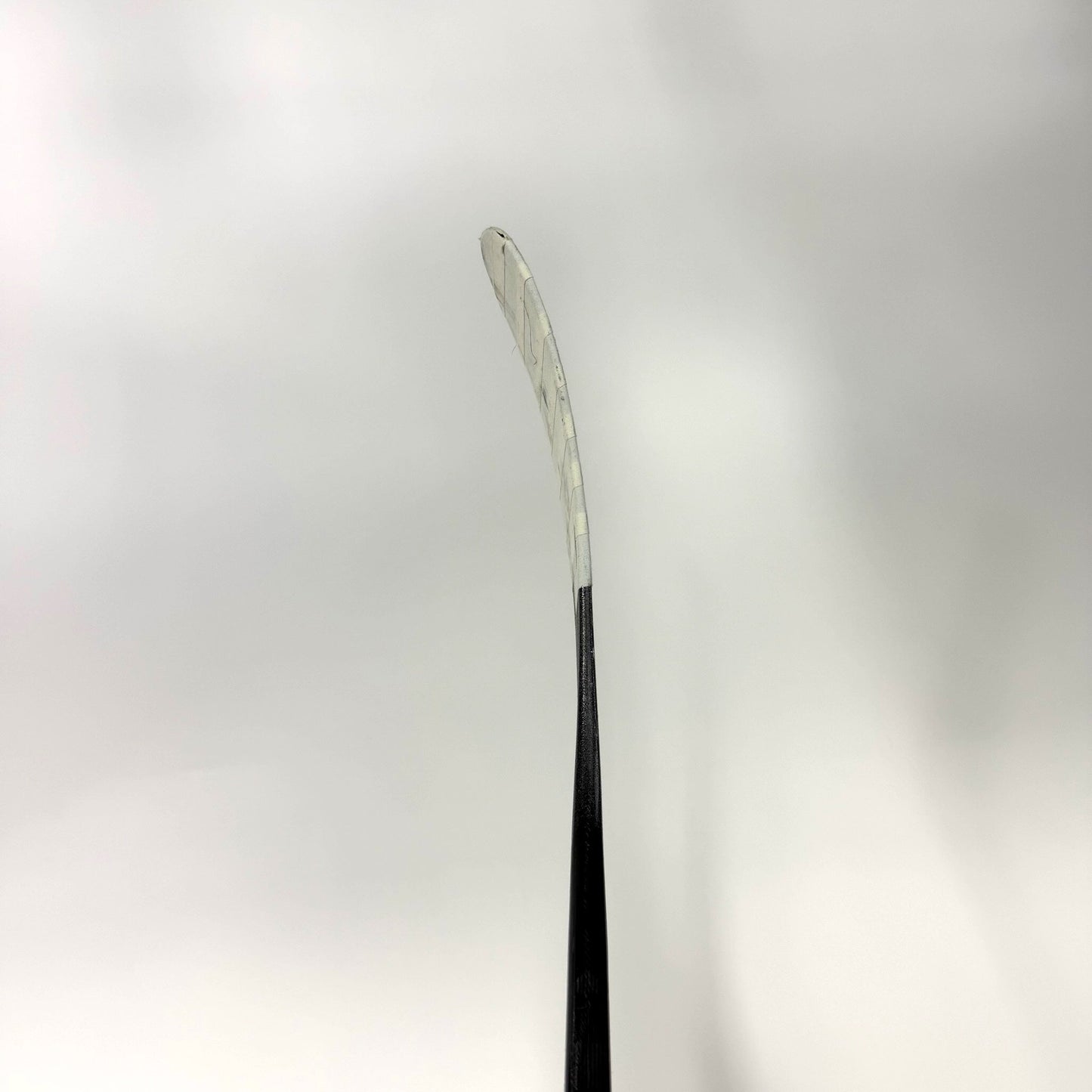Used Right CCM Jetspeed FT7 Pro | 95 Flex P28M Curve Grip | AB434